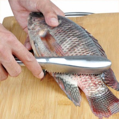 Нож за премахване на люспите на риба