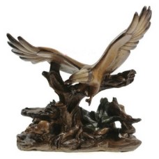 Статуетка на разперен орел