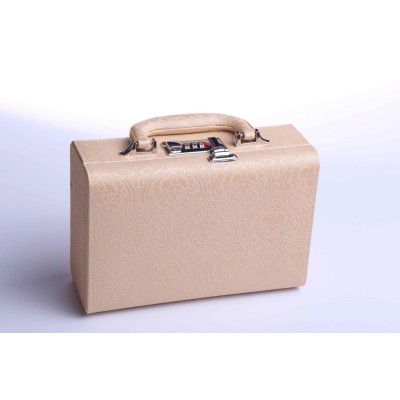 Кутия за бижута тип куфар 24/17/9см, златист, B23